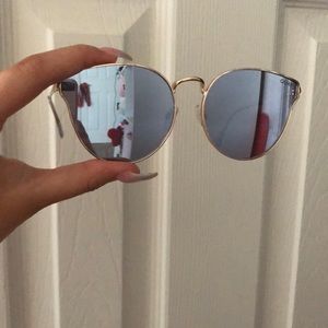 QUAY AUSTRALIA PRICE FIRM